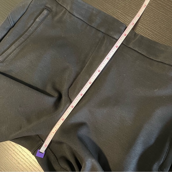 Lululemon Women’s Black On The Move Pants Women’s 6 - Picture 13 of 14